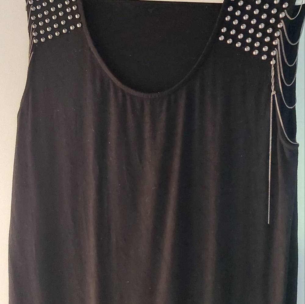 Sexy blouse perfect for hiding flaws